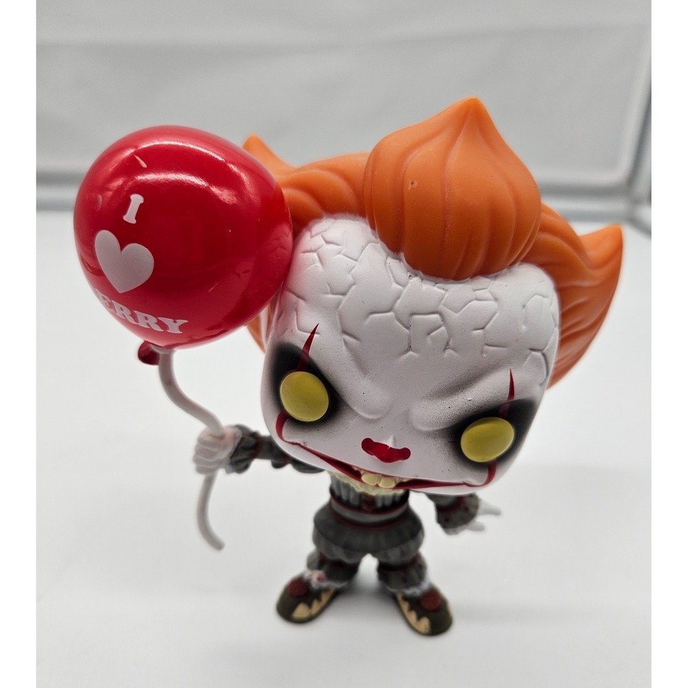 Funko Pop Movies IT Chapter Two Pennywise with I Heart Derry Balloon 780 Vinyl